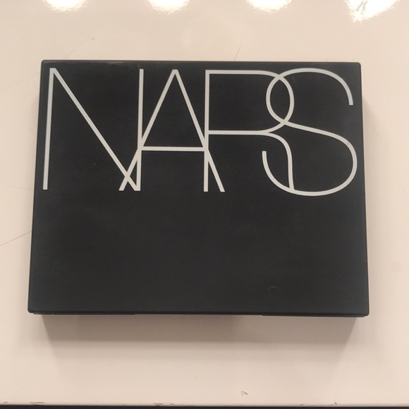 Nars “Capri” highlighter - Picture 1 of 3